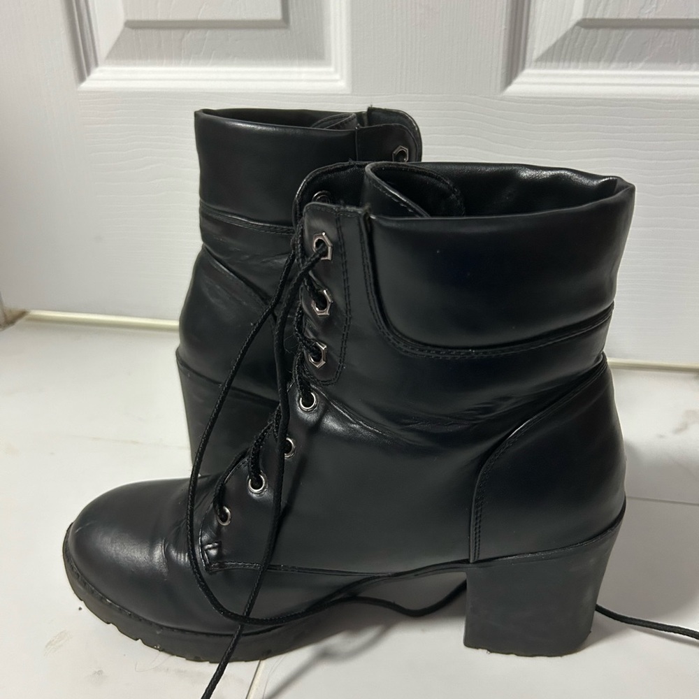 Heeled Boots Lace Up